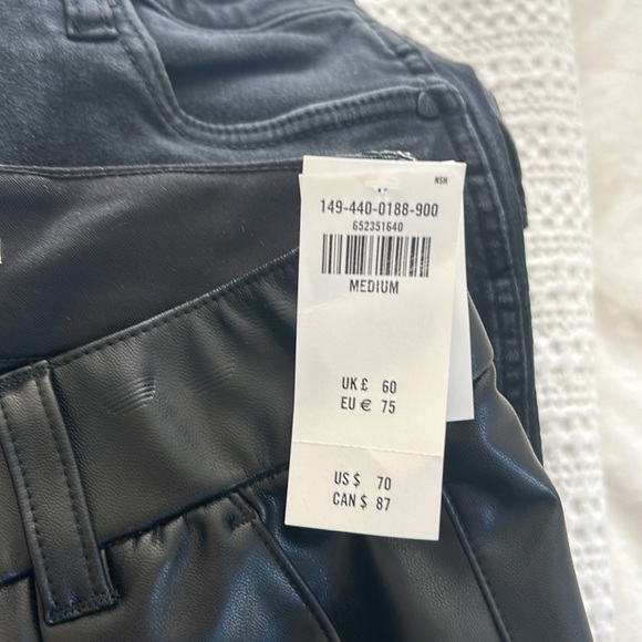 ABERCROMBIE AND FITCH VEGAN LEATHER SHORTS - Picture 4 of 4